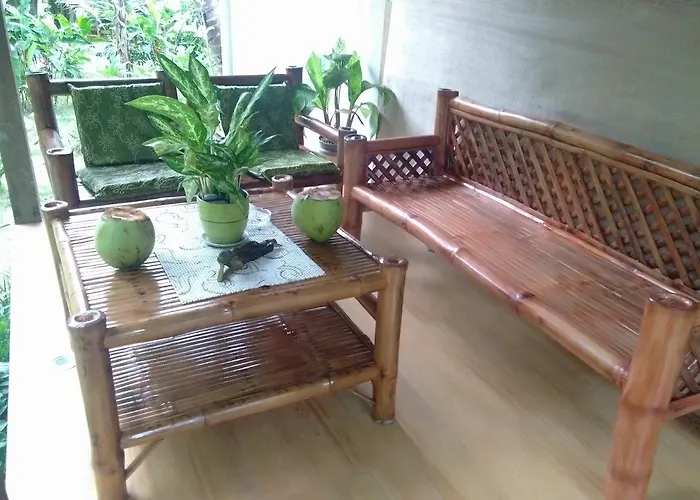 House Banaba Tree Ferienhaus Samboan