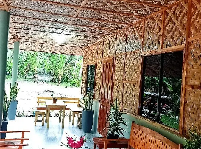 House Banaba Tree Ferienhaus